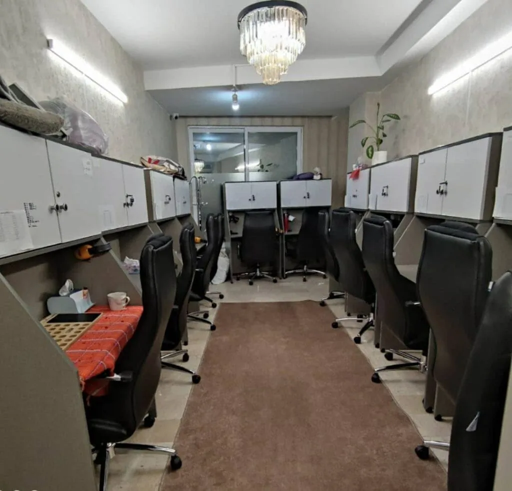 سالن مطالعه دخترانه ماراتن